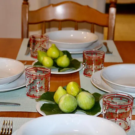 San Nicola Relax E Natura Vicino Lo Stadio